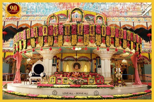 sathya-sai-baba-samadhi.jpg