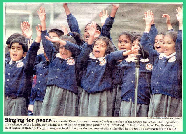 Metro-Hall-prayer-by-sathya-sai-students-ontario-after-9-11-attack.jpg