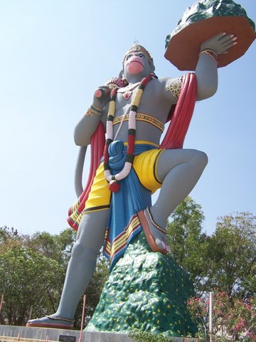 THE_GIANT_HANUMAN_STATUE_0.thumb.jpg.20109451a22e6fcee4ef6522b650ac70.jpg