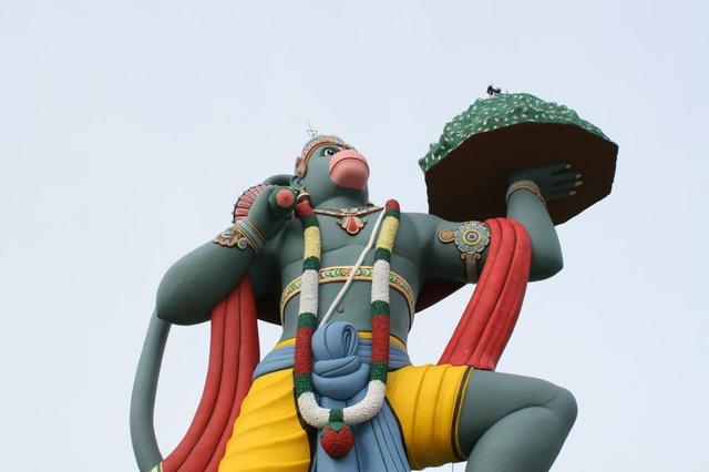 THE_GIANT_HANUMAN_STATUE_8.thumb.jpg.94856d4d896bdb4a2293896b1693708b.jpg