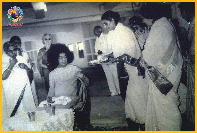 sathya-sai-baba-primary-school-prema-bahl-3.thumb.jpg.1d7a0a7dae78bc84807f9e9f60894776.jpg