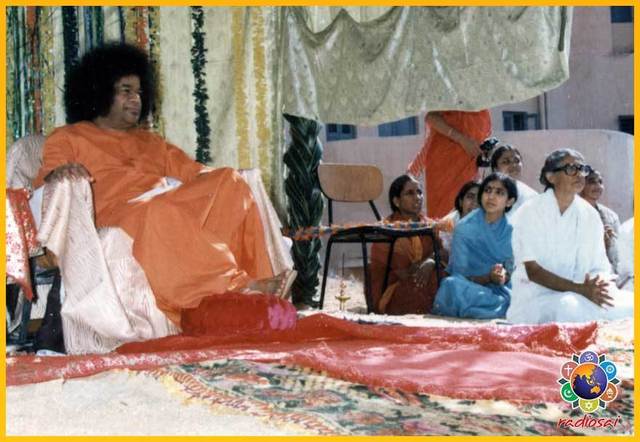 sathya-sai-baba-primary-school-prema-bahl.thumb.jpg.d1c3526d0b9b88fb4c9ae9e5d23b6378.jpg