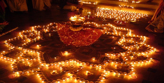 diwali_festival.thumb.jpg.40d3e77ebd0b1a2a601d0ad207b76341.jpg