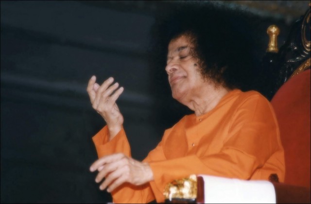 swami-inner-bliss-002.thumb.jpg.553aeb64bd8a0662320e4b853f7a0a09.jpg