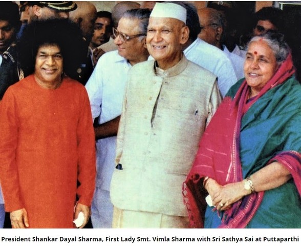 Дайял Шарма.jpg